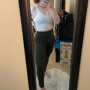 High waisted leggings